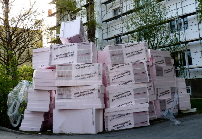 Srovnání ekologických izolačních materiálů: Čím nahradit polystyren?