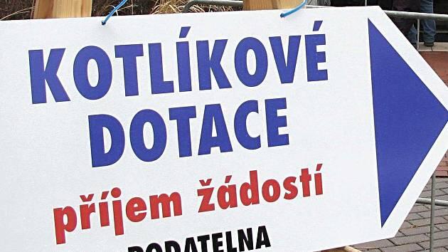 Deset vteřin a konec. O kotlíkové dotace se v posledním kole strhl boj