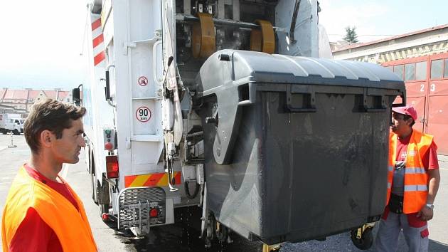 Zavedení poplatku za odpad Ústí odsunulo, rozhodne se po volbách
